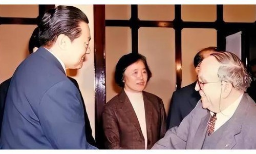 感冒解毒灵颗粒价格专区_感冒解毒灵颗粒是中药吗还是西药专区_感冒解毒灵颗粒是中药吗网